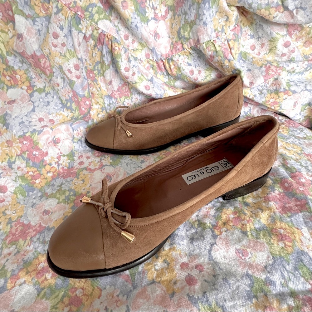 Italy made Tan Suede & Leather Bow Ballet Flats, size 7 - Picture 6 of 10